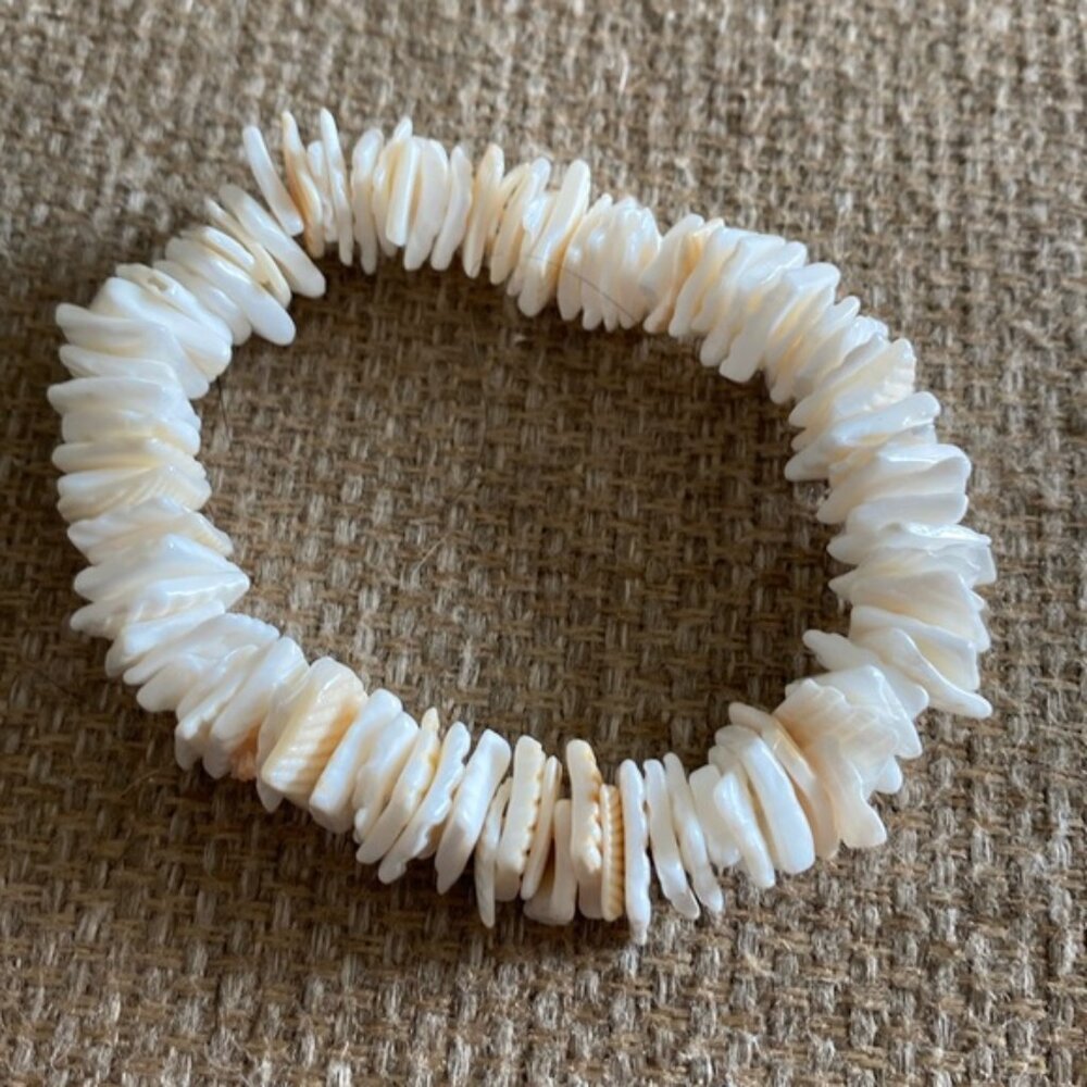 Vintage shell bracelet elastic stretch travel rare authentic